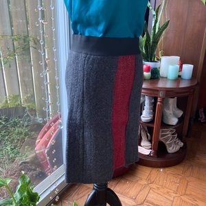 Mixed Media Boutique Felted Wool Unique Notched Stretch Heavy Anthro Gray Red